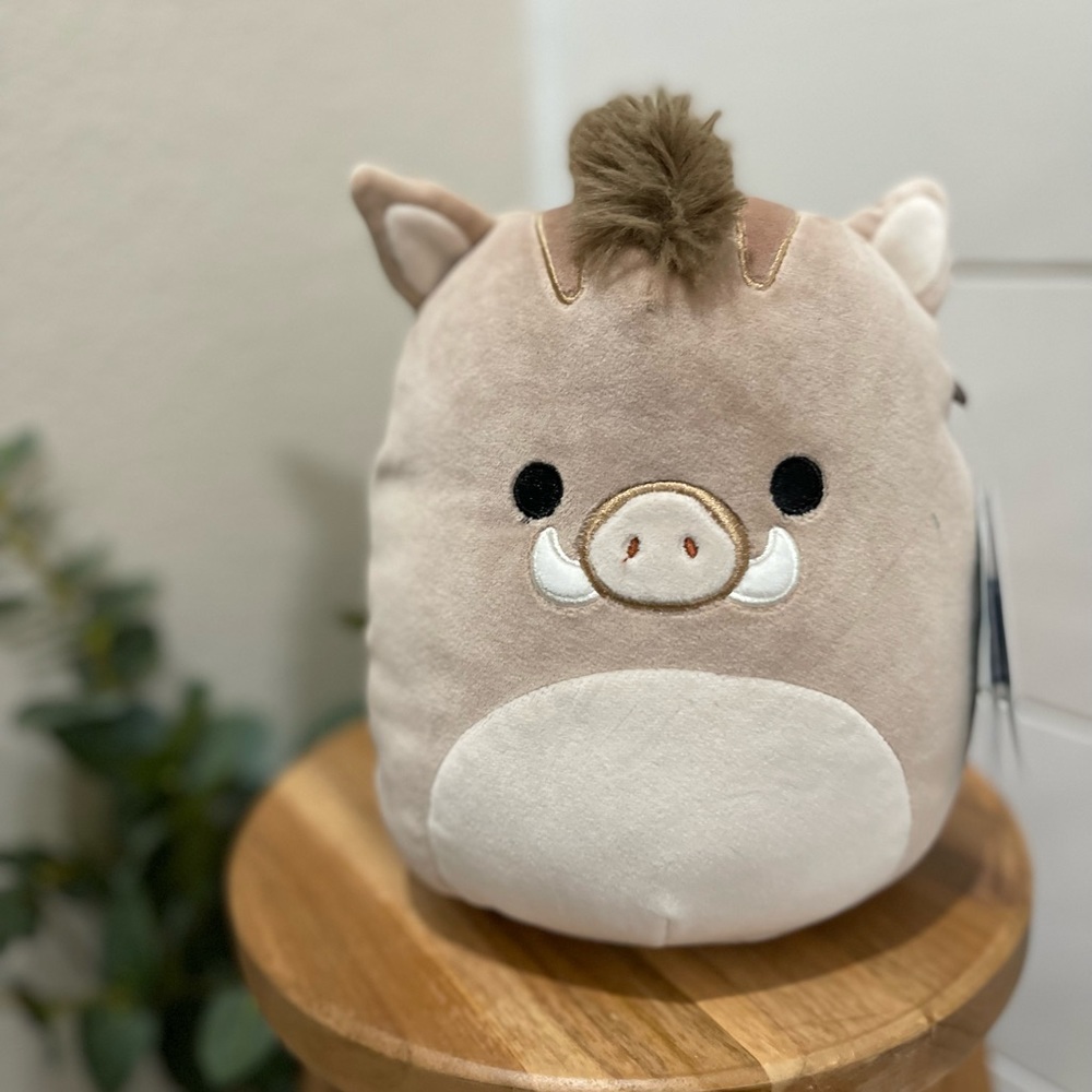 NWT squishmallows  “Warren” boar  7” squish from wildlife squad